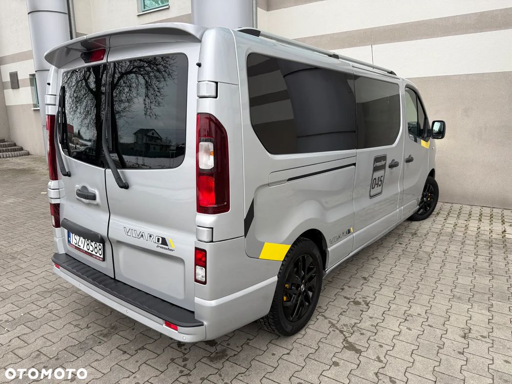 Opel Vivaro - 8