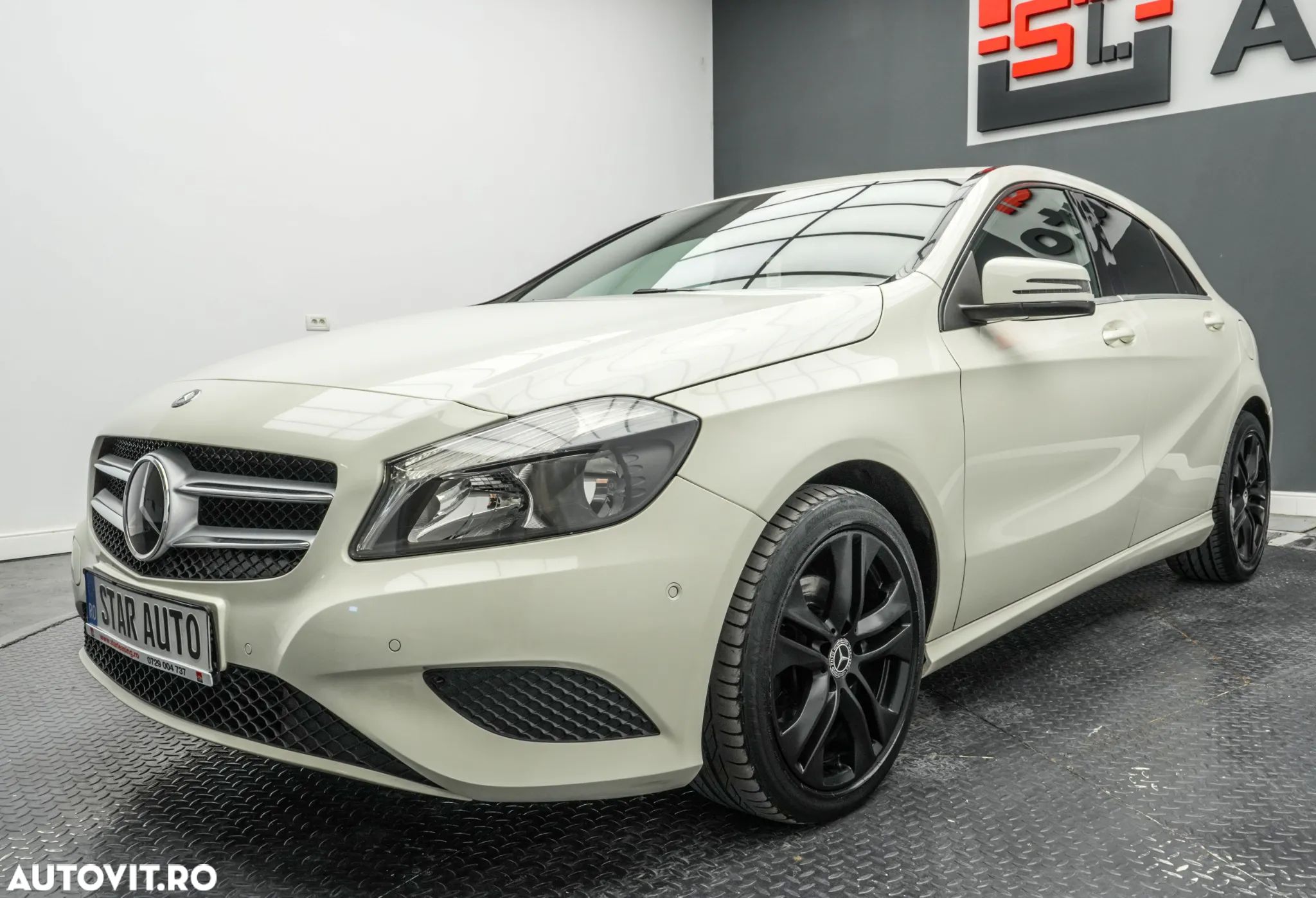 Mercedes-Benz A 180 BlueEFFICIENCY - 1