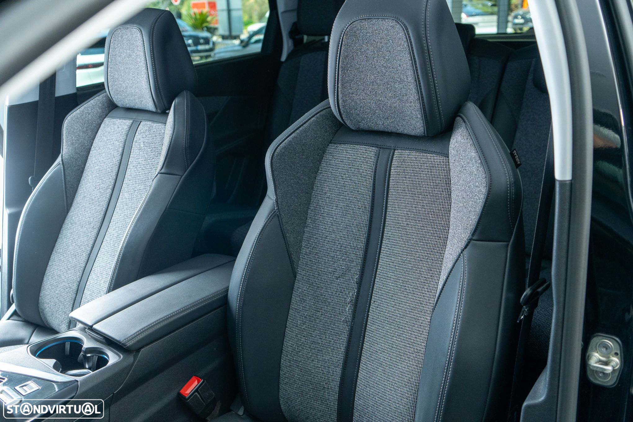 Peugeot 5008 1.5 BlueHDi Allure Pack EAT8 - 10