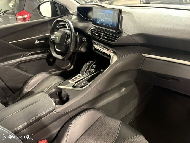 Peugeot 5008 1.5 BlueHDi GT Pack EAT8 — fotografia 32