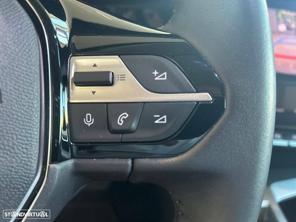 Peugeot 308 1.2 PureTech Allure EAT8 - 15