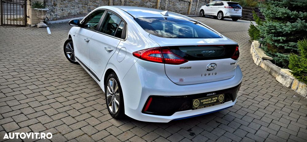 Hyundai IONIQ 1.6 GDI Premium - 12
