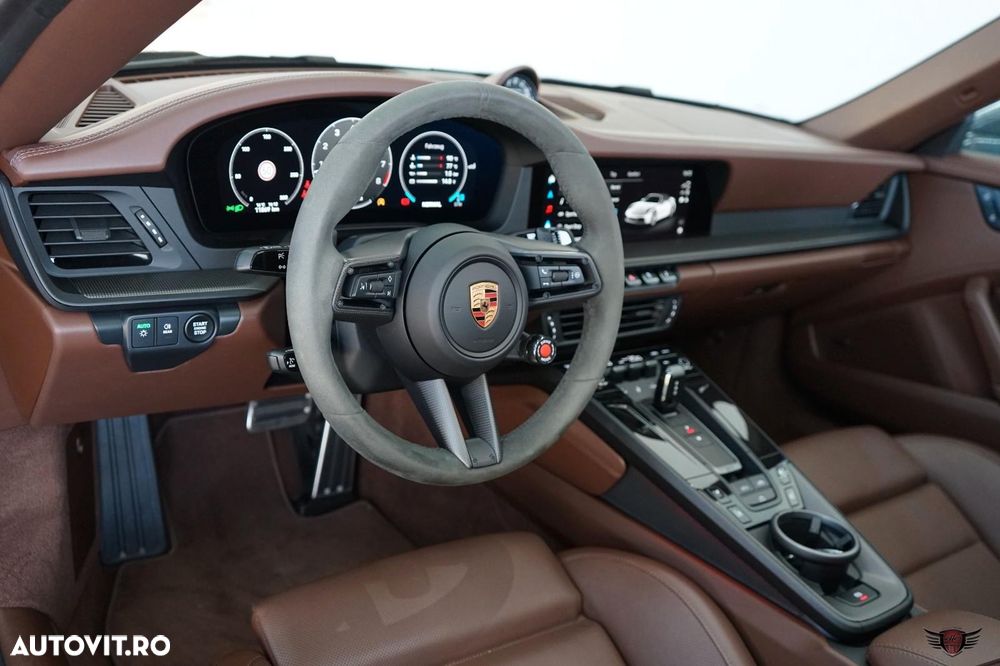 Porsche 911 Carrera PDK - 17