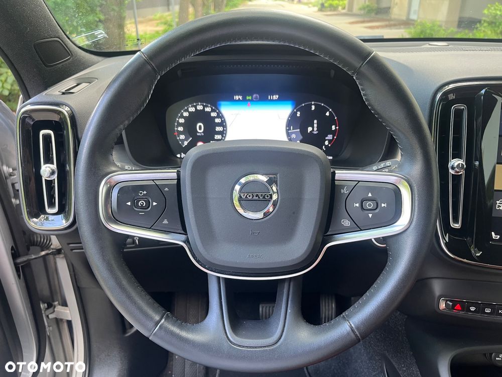 Volvo XC 40 D3 Momentum Pro - 18