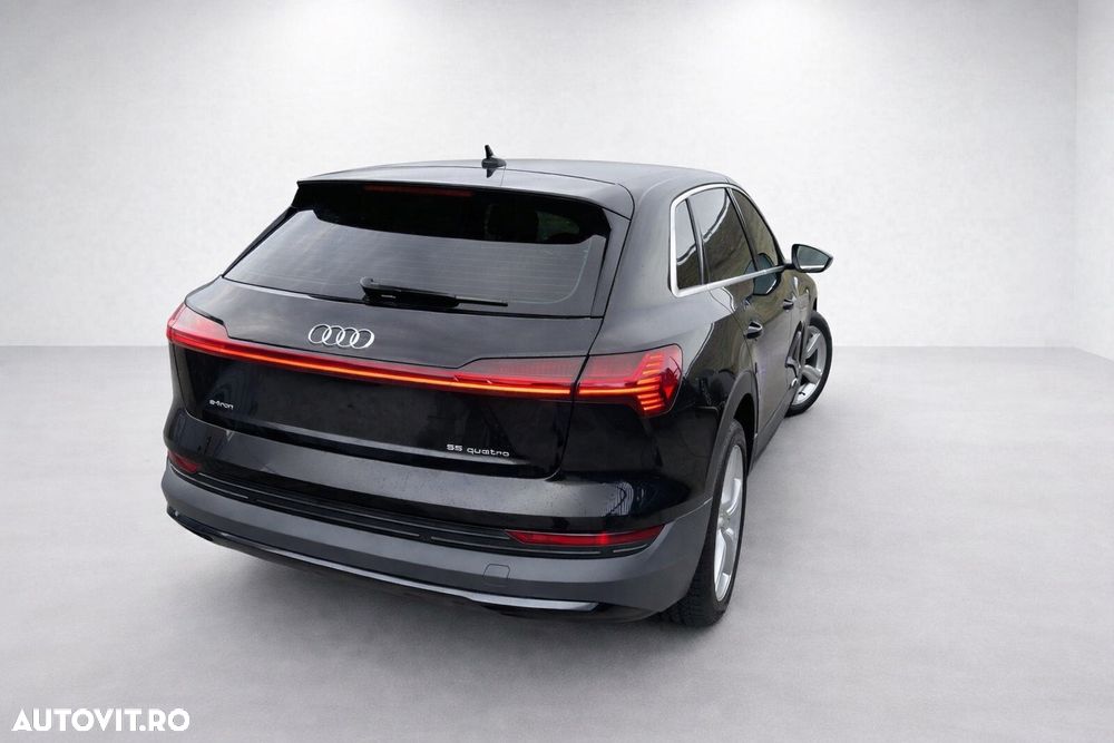 Audi e-tron quattro S - 2
