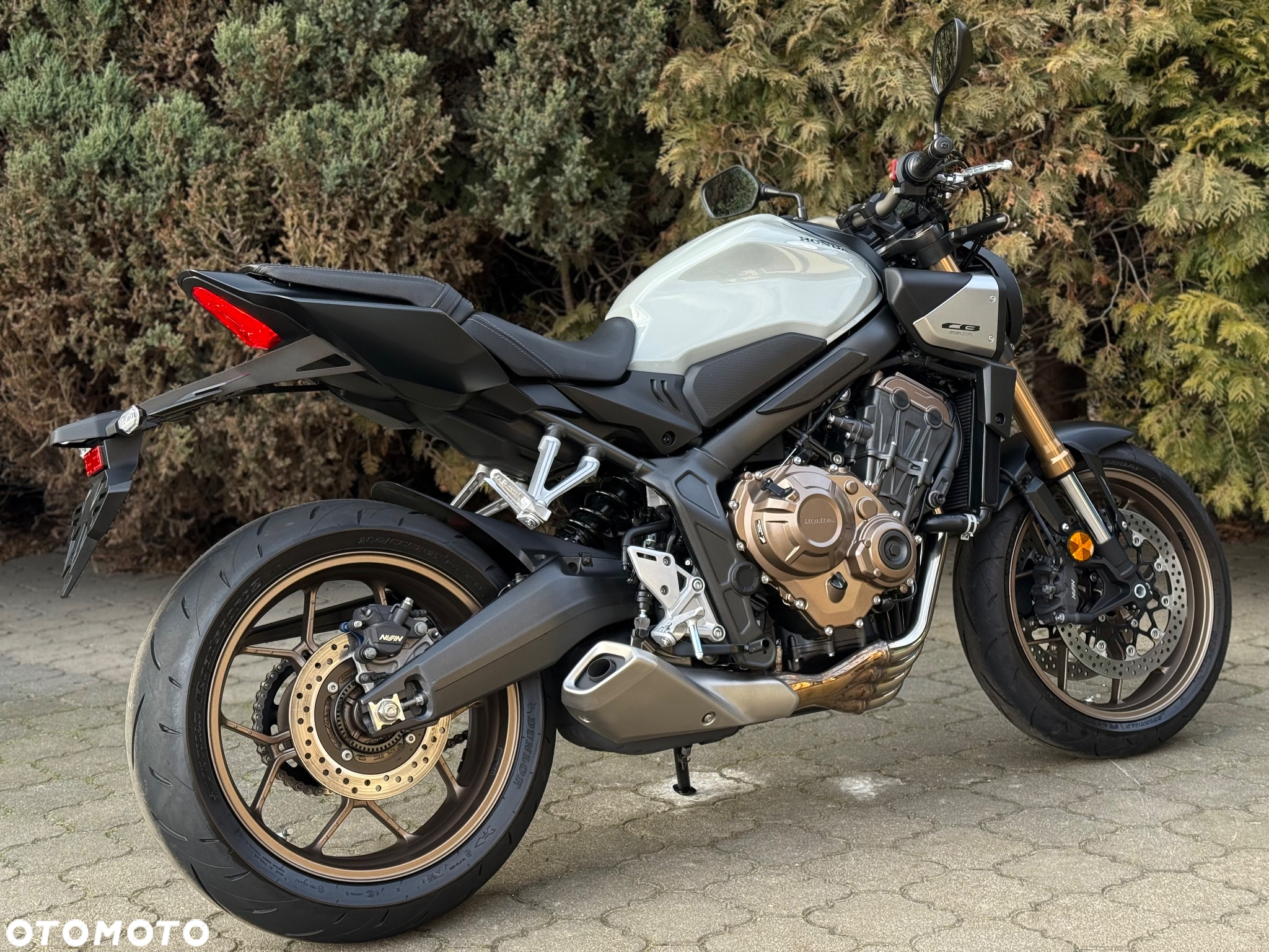 Honda CB - 3