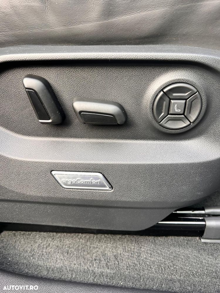 Volkswagen Touareg 3.0 V6 TSI OPF 4Motion Aut. Atmosphere - 8