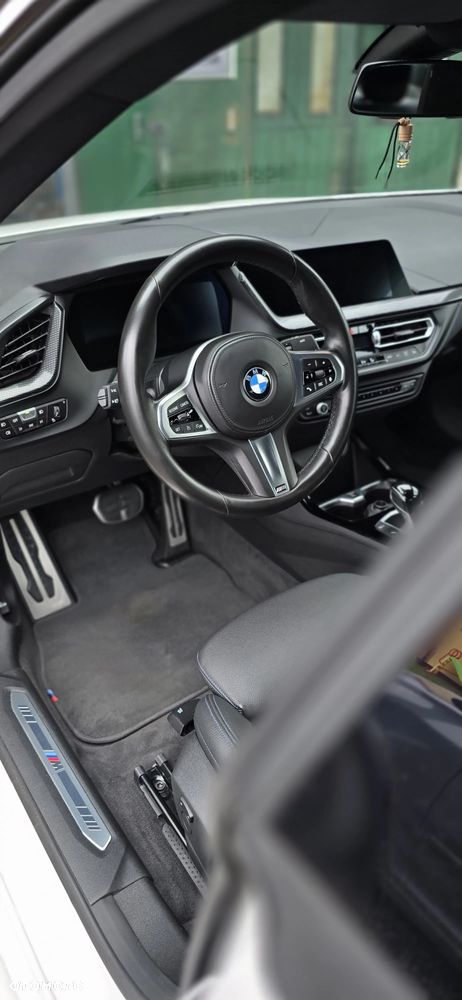 BMW Seria 2 218i - 12