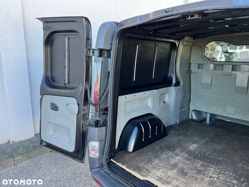 Opel Vivaro LONG - 29