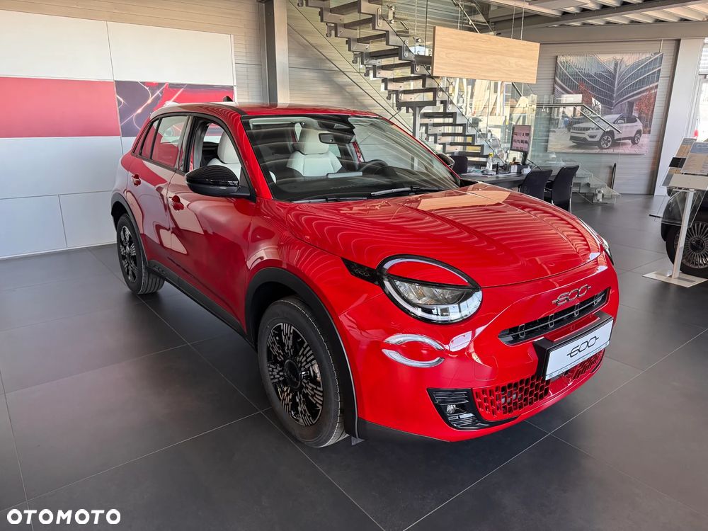 Fiat 600 1.2 Turbo Icon eDCT - 2