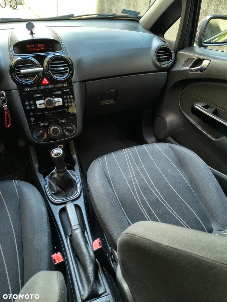 Opel Corsa - 13