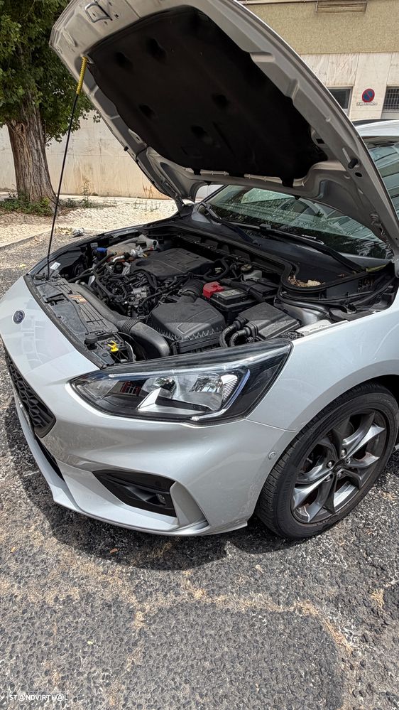 Ford Focus SW - 32