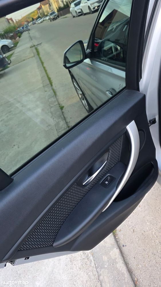 BMW Seria 3 318d DPF - 38