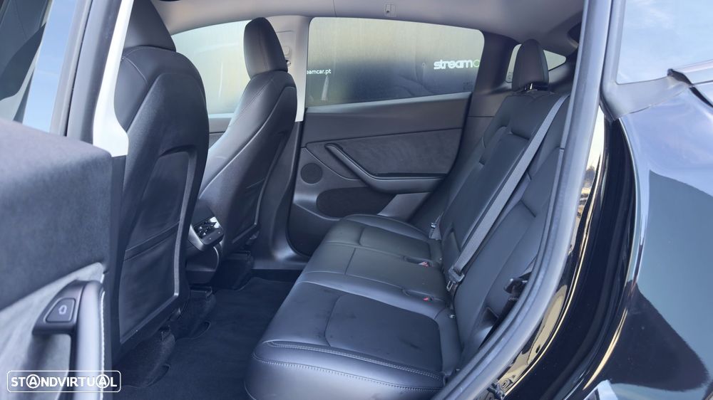 Tesla Model Y RWD - 39