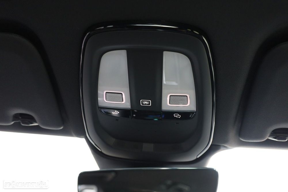 Volvo XC 60 2.0 T6 PHEV Black Edition AWD - 33