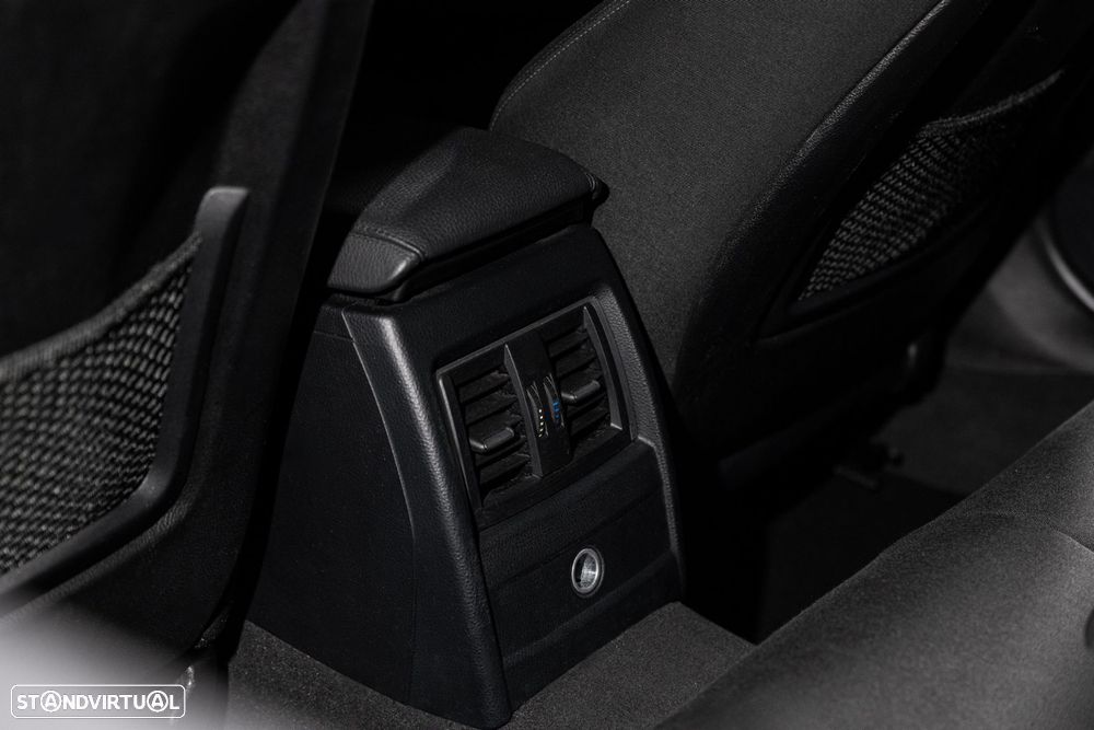 BMW 318 d Line Sport Auto - 22