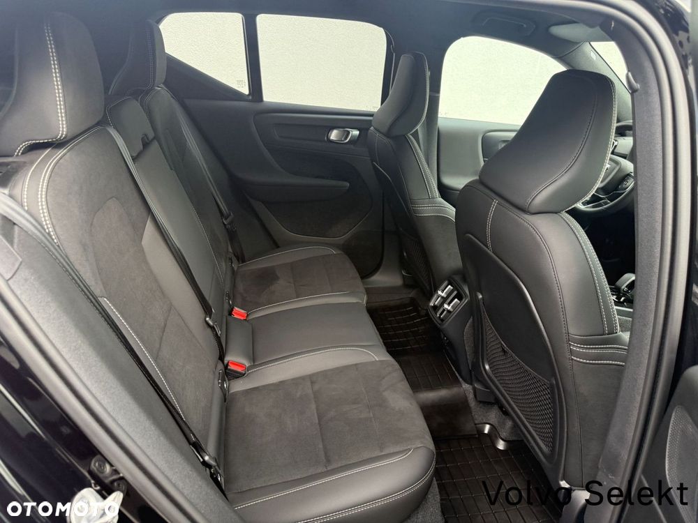 Volvo XC 40 - 32