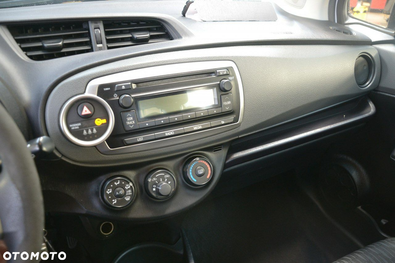 Toyota Yaris - 11