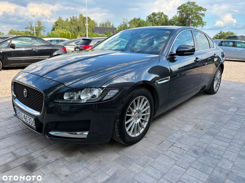 Jaguar XF E-Performance Prestige - 3