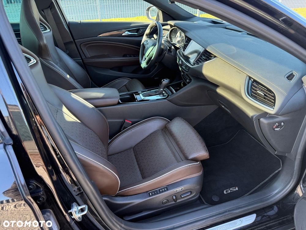 Opel Insignia 2.0 BiTrb D 4x4 Automatik Exclusive - 10