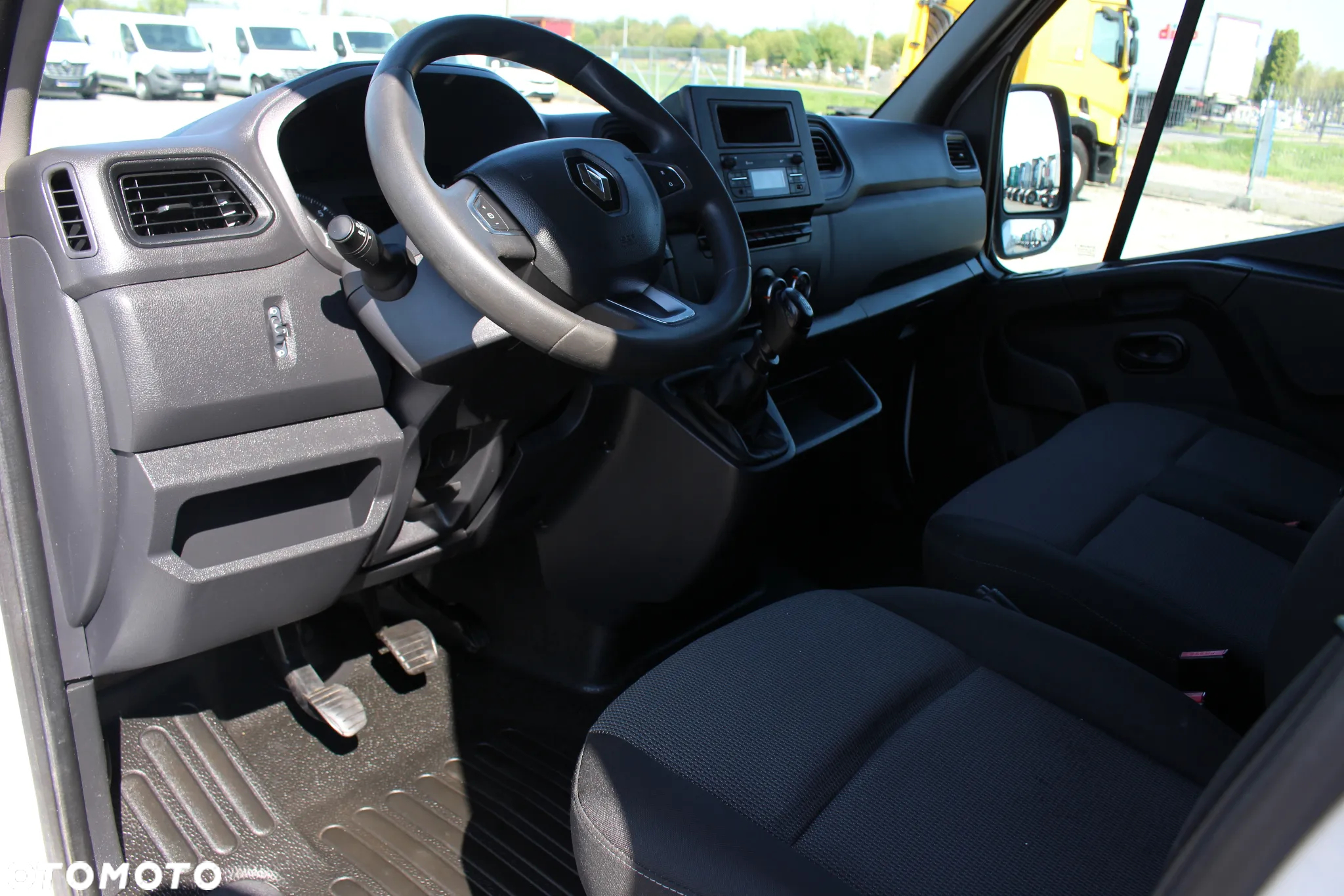 Renault MASTER 2.3 DCI 145 KM*/PODNOŚNIK KOSZOWY KLUBB 12.5M/*SERWIS*/ STAN IDEALNY / - 25