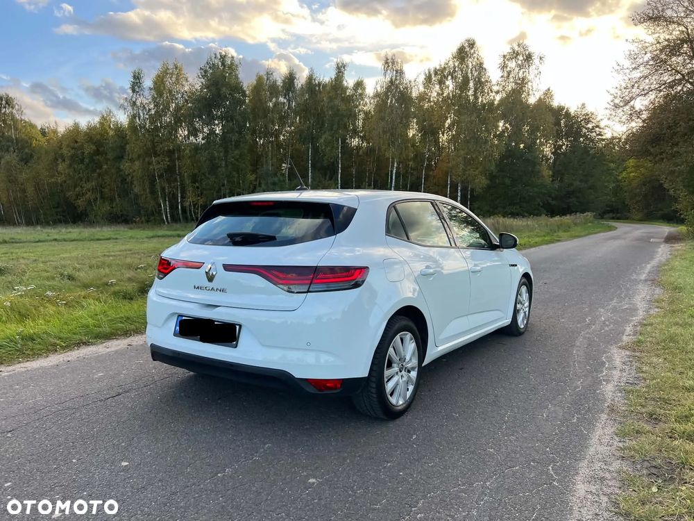 Renault Megane 1.5 Blue dCi Intens - 10