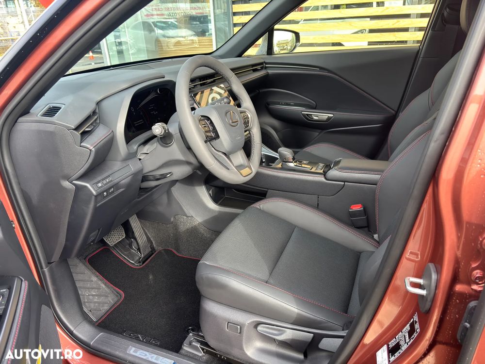 Lexus LBX 1.5 HEV 4x2 CVT Emotion - 9