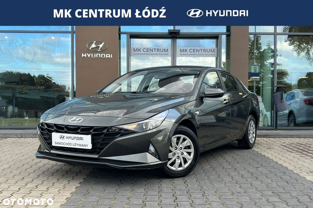Hyundai Elantra - 1