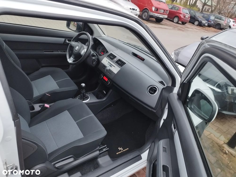 Suzuki Swift 1.3 GC - 8
