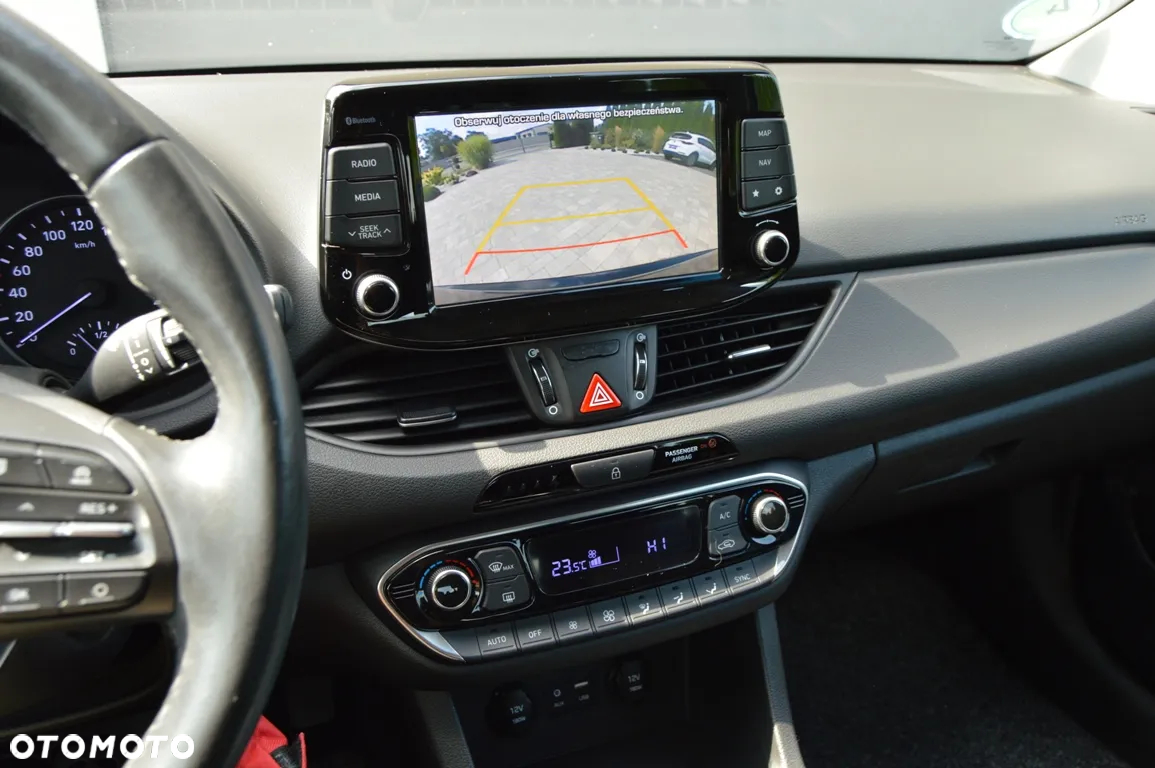 Hyundai i30 1.4 T-GDI YES - 11