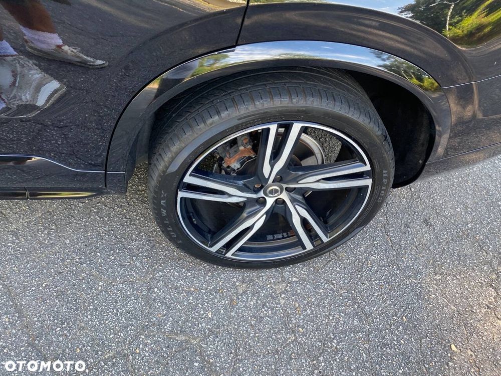 Volvo XC 90 T5 GPF AWD R-Design 7os - 11