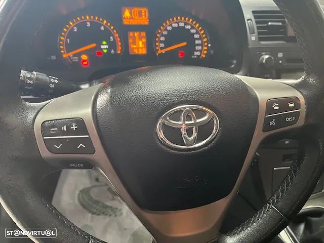 Toyota Avensis SD 2.0 D-4D - 6