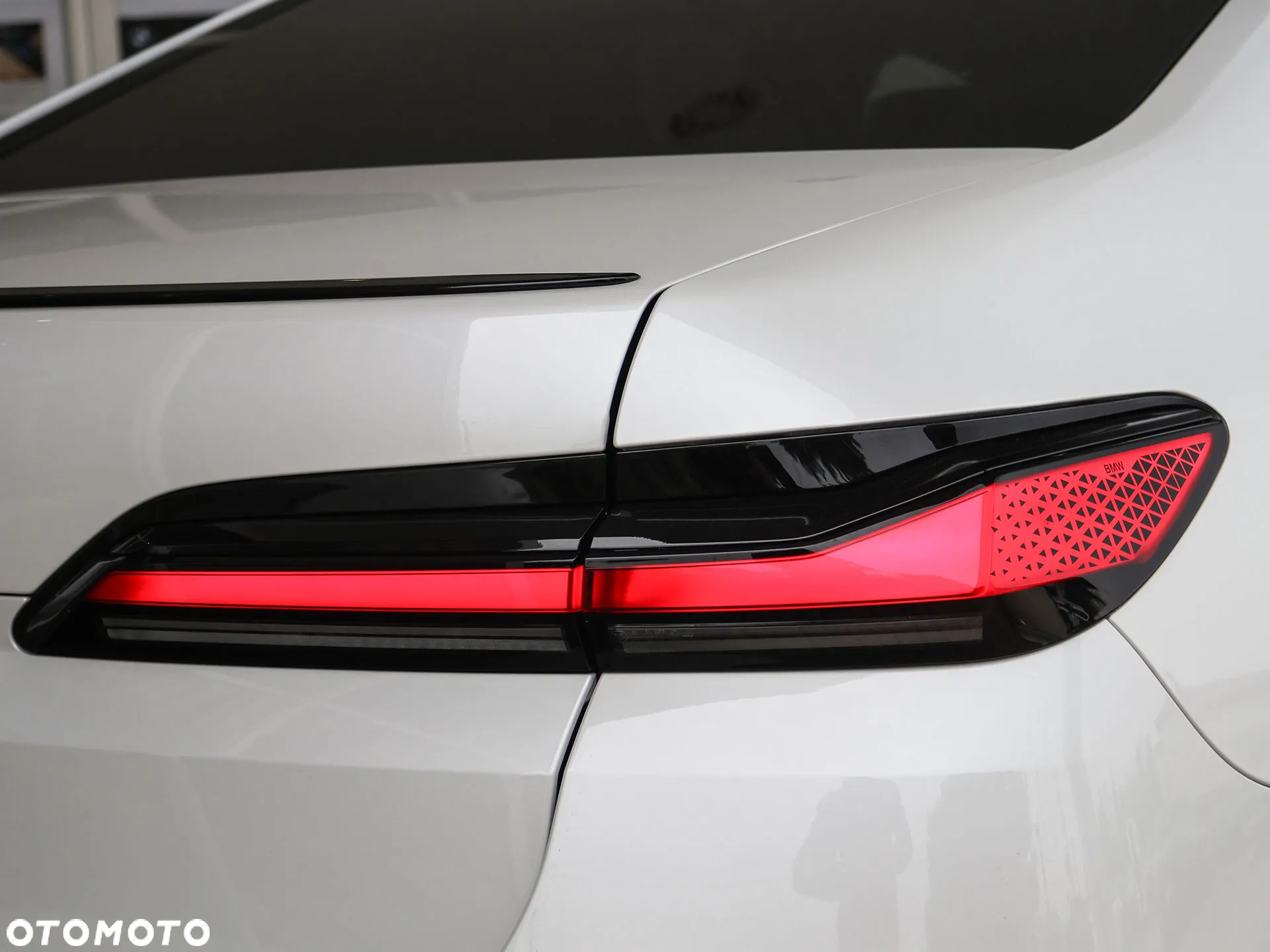 BMW Seria 7 - 11