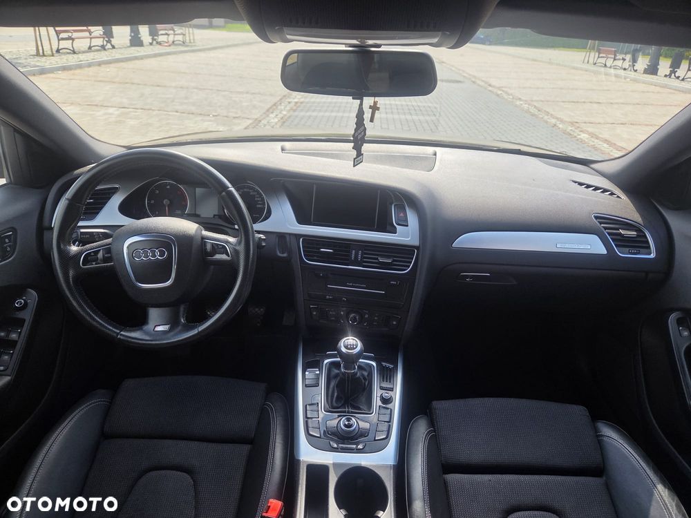 Audi A4 Avant 2.0 TDI DPF quattro S line Sportpaket (plus) - 10
