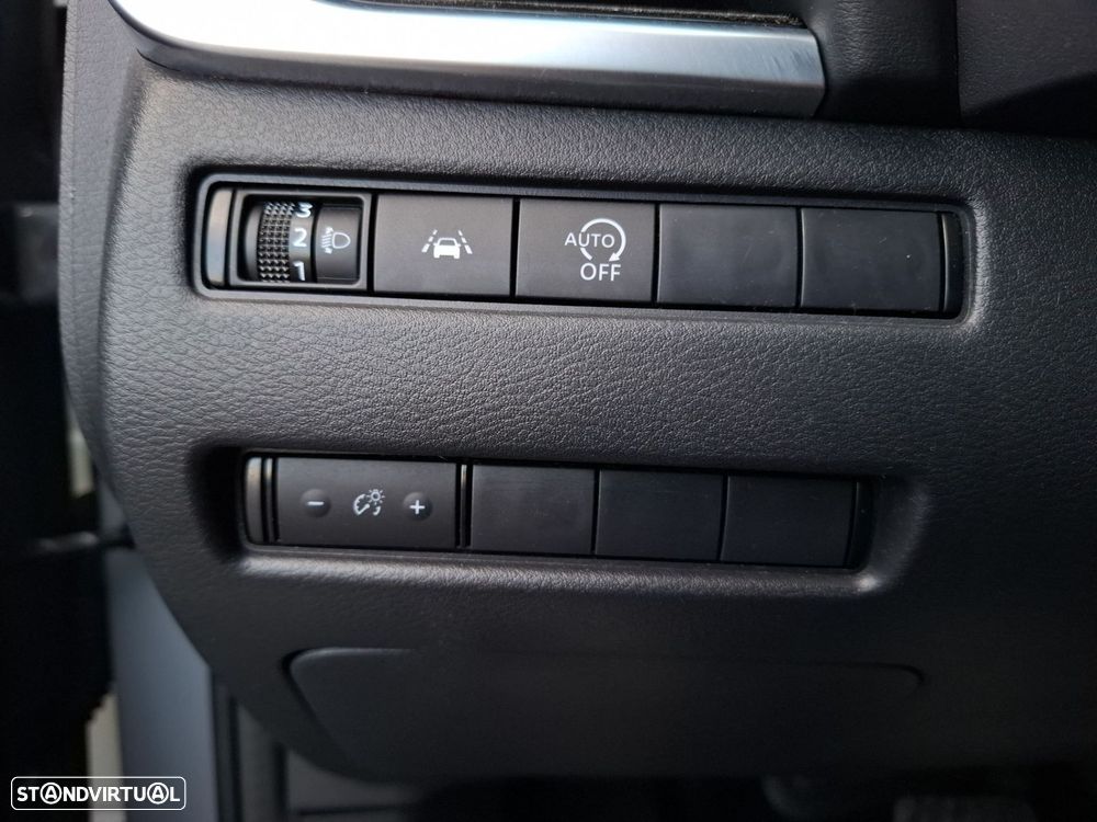 Nissan Qashqai 1.3 DIG-T N-Connecta LED+TT Xtronic - 26