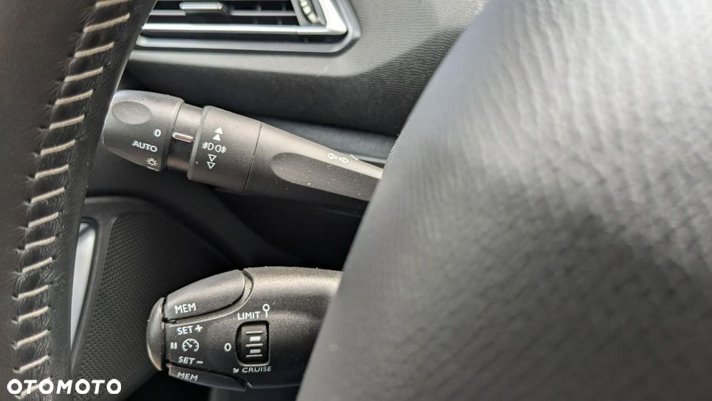 Peugeot 308 - 32