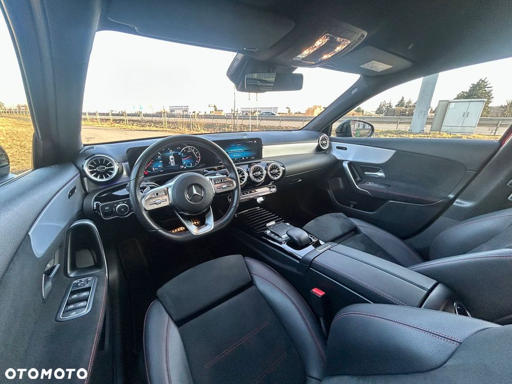 Mercedes-Benz Klasa A 200 AMG Line 7G-DCT - 24