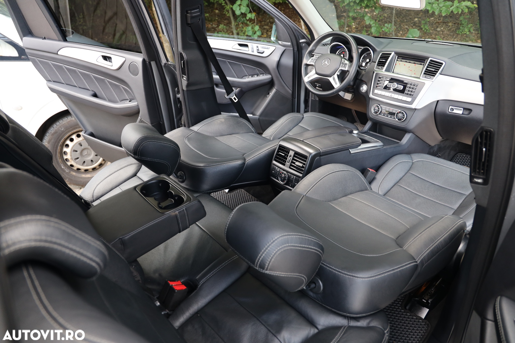 Mercedes-Benz GL 350 BlueTEC 4Matic 7G-TRONIC - 12