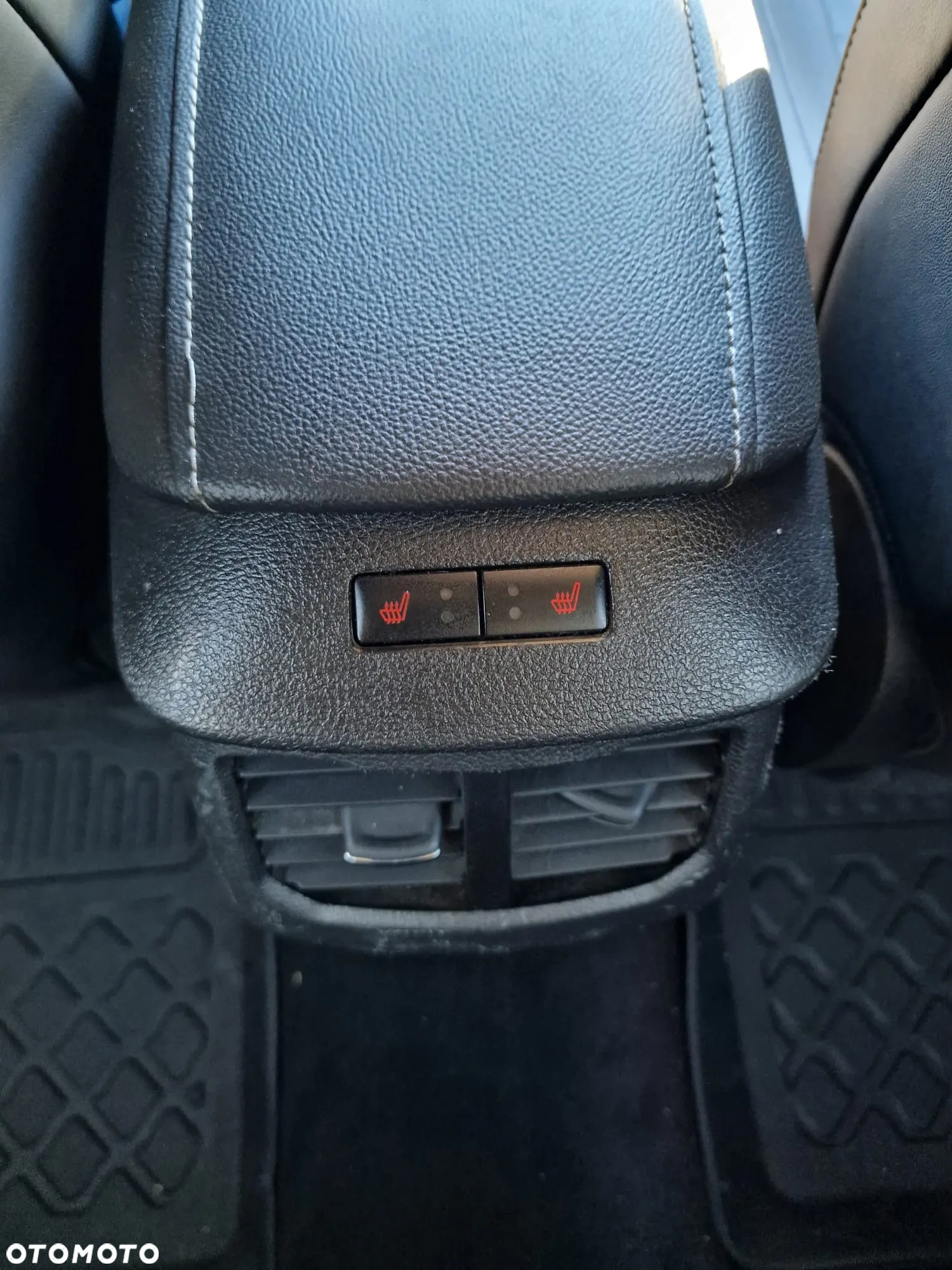 Ford Mondeo 2.0 TDCi Titanium PowerShift - 25