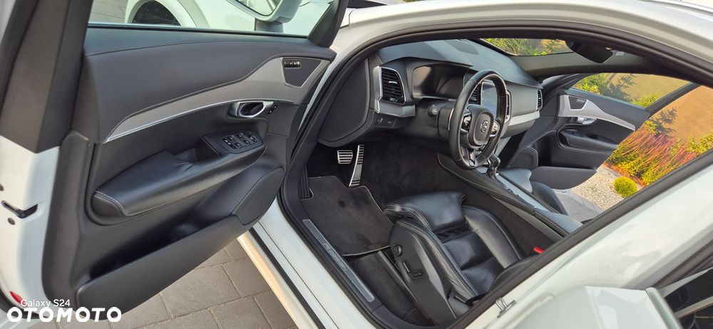 Volvo XC 90 D5 SCR AWD R-Design - 19