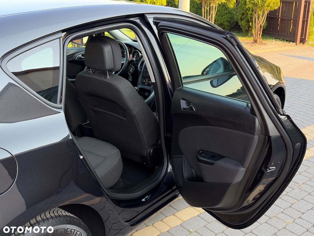 Opel Astra 1.4 Turbo Style - 33