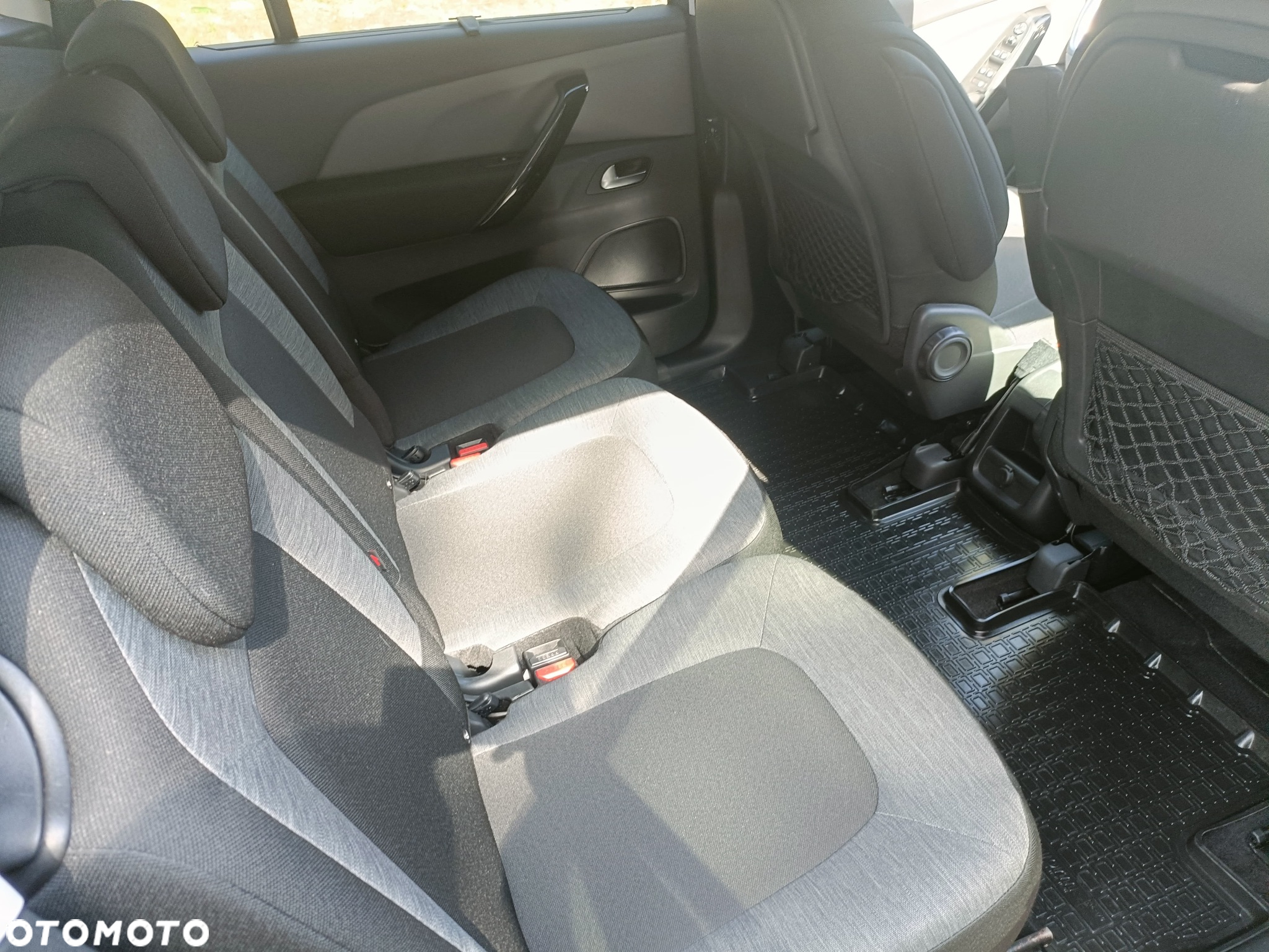 Citroën C4 Picasso BlueHDi 120 Business Class - 18