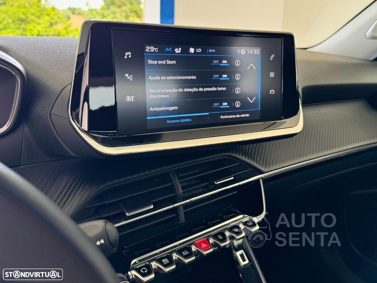 Peugeot 2008 1.2 PureTech Allure Pack - 18
