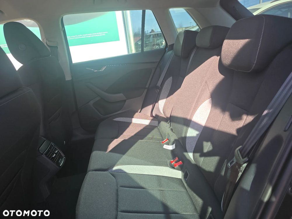 Skoda Kamiq 1.0 TSI Drive DSG - 9