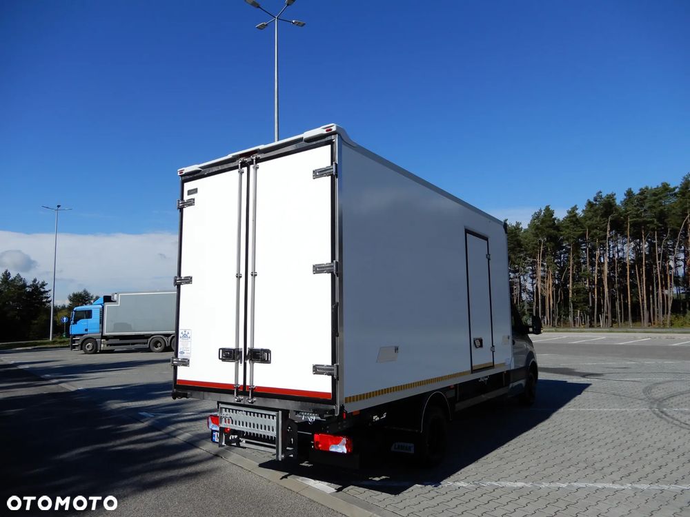 Mercedes-Benz Sprinter 519 CDI 190 KM Chłodnia -29*C+20*C V230 Funkcja Grzania 10.E.Palet Boczne Drzwi Izoterma LAMAR Agregat Carrier XARIOS 350 Stan Jak Nowy POLECAM - 4