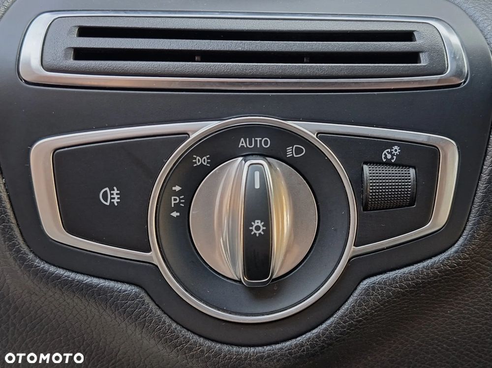 Mercedes-Benz GLC 220 d 4-Matic - 23