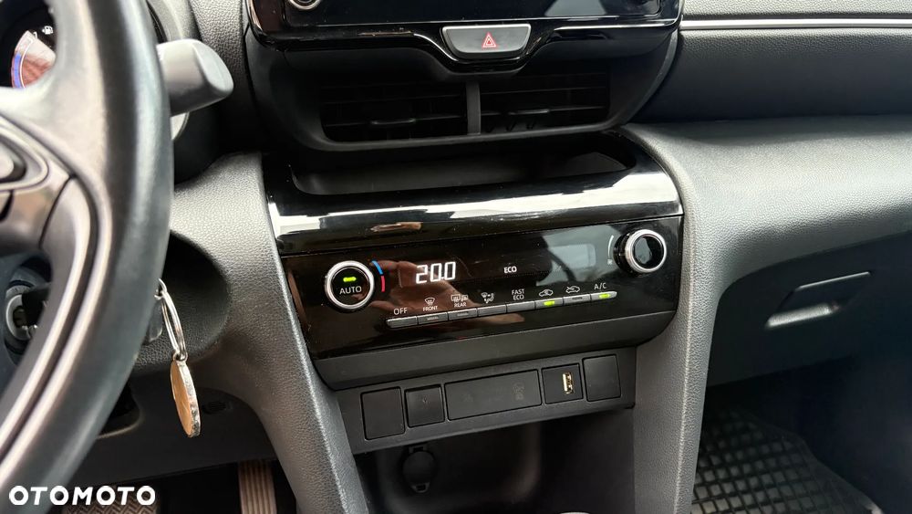 Toyota Yaris Cross Hybrid 1.5 Comfort - 28