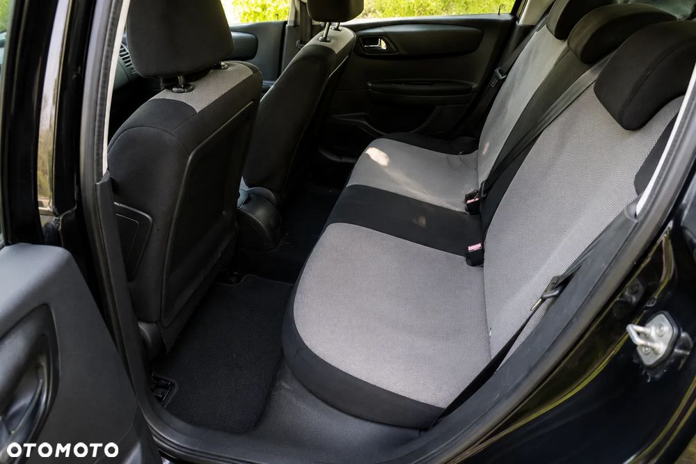 Citroën C4 1.4 16V SX - 10