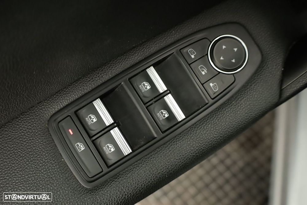 Renault Captur 1.0 TCe Intens Bi-Fuel - 19