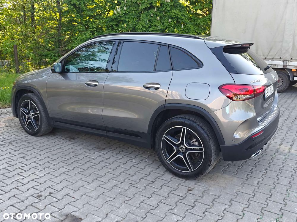 Mercedes-Benz GLA 250 4Matic 8G-DCT AMG Line - 4